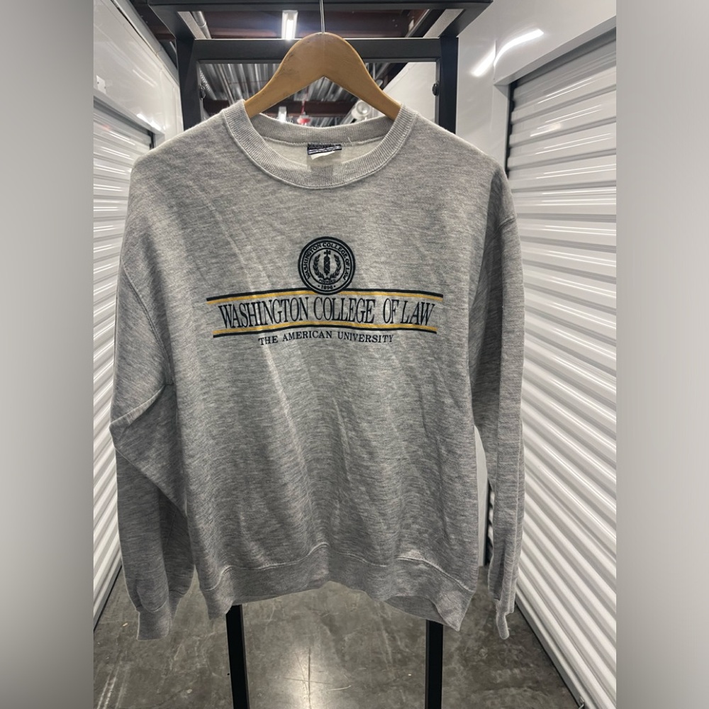 Vintage JanSport Washington College of Law Crewneck..small..22x23